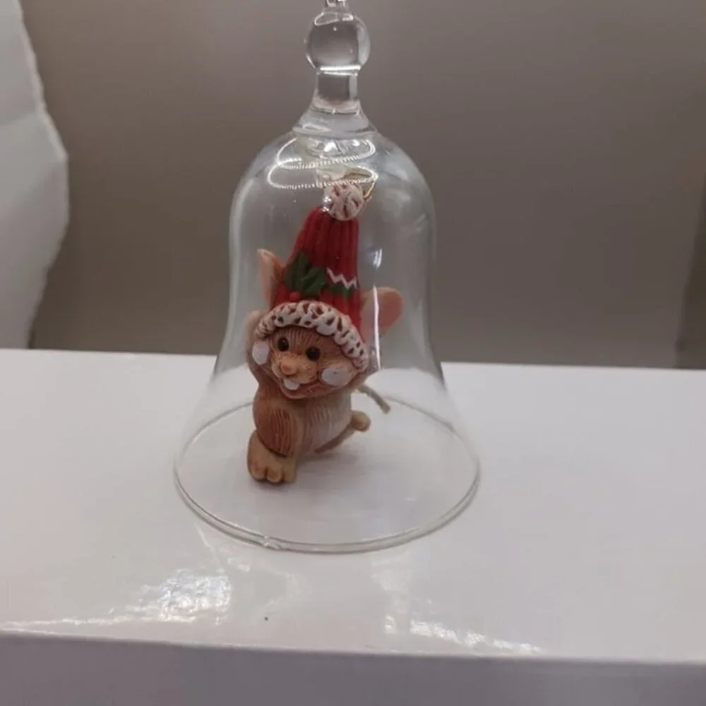Hallmark vtg mouse in bell christmas ornament 1983